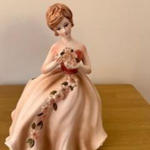 Vintage Napoware ceramic lady